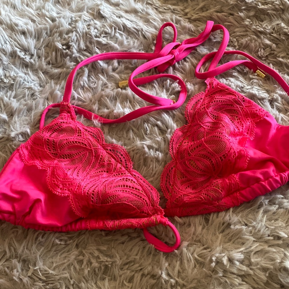 Beachbunny pink bikini top medium